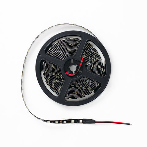 ROLLO LED 5050 SMD VERDE FONDO NEGRO 5MT