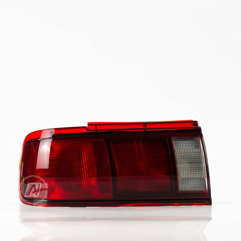 CALAVERA NISSAN TSURU III 05-17 FILO ROJO CON FOCO IZQ     DEPO     REF  0172321-21