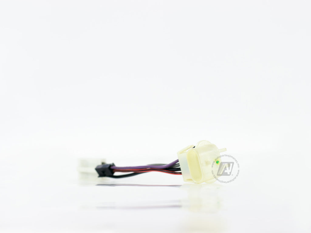 CONECTOR 4TERMINALES  BOMBA GASOLINA CHEVY C2 3 CONECTORES