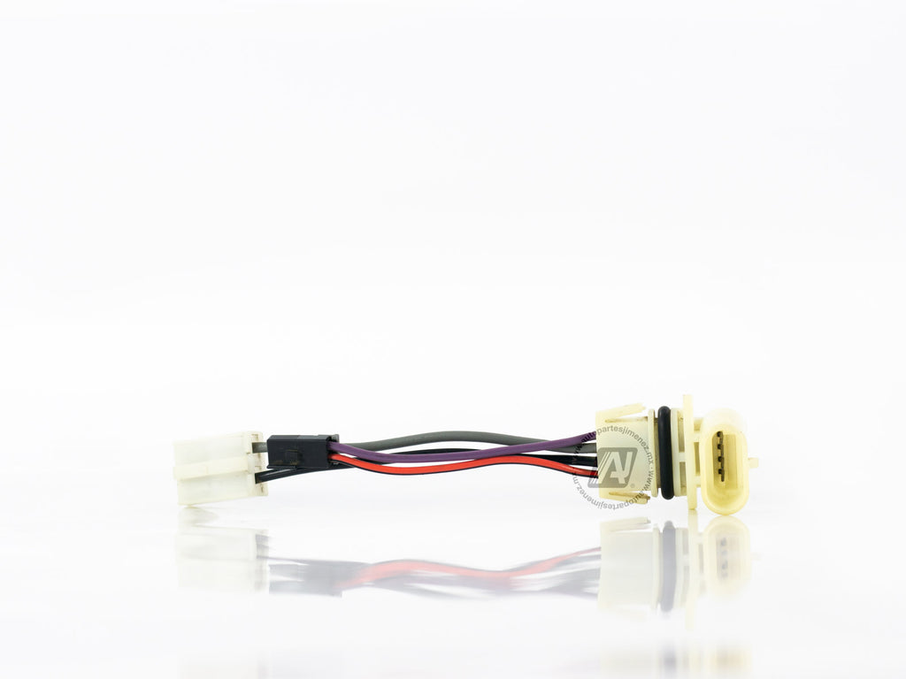 CONECTOR  BOMBA GASOLINA CHEVY C2 TODOS=CBCHC-2