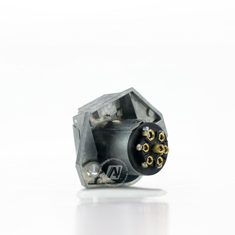 CONECTOR REMOLQUE HEMBRA 7 PUNTAS POLLAK     REF  11-720