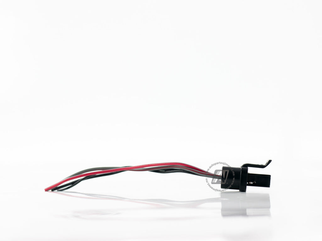 CONECTOR 4TERMINALES  REGULADOR CUTLASS 105A  S-604