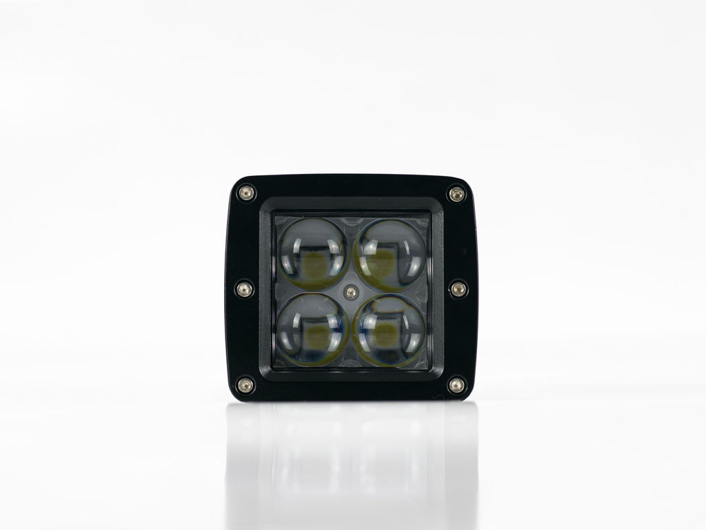 FARO AUXILIAR LED 4 LEDS 16W CUADRADO CON LUPA PIEZA     RACINGTEC